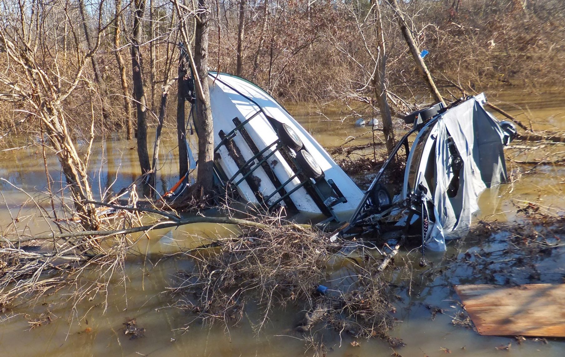 Meramec River floodwaters leave destruction in their wake